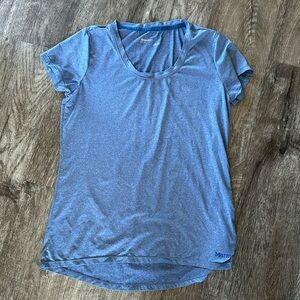 Marmot women’s tee size medium.  Blue   Like new